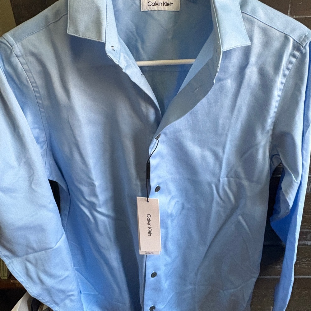 Calvin Klein Sateen Modern Fit Button Down (Sz 16 Boys) Shirt